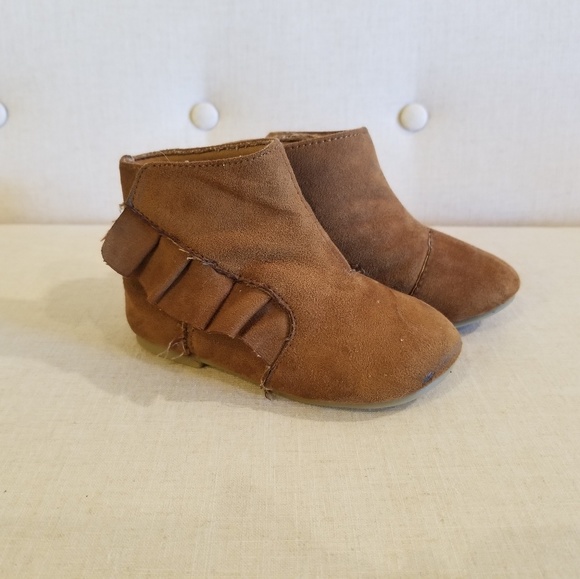 Garanimals Other - Garanimals brown booties